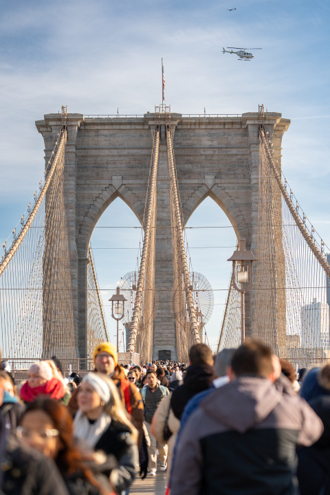 Brooklyn Bridge tourists 2024